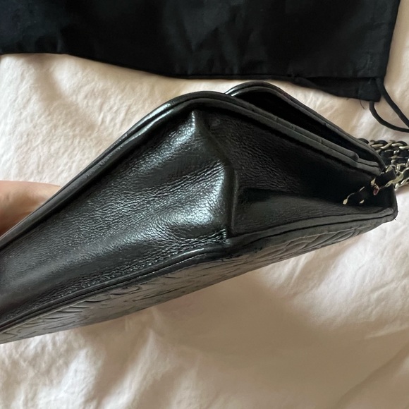 CHANEL Camellia Wallet-on-chain (WOC) with Entrupy (Authentic) - Picture 6 of 8